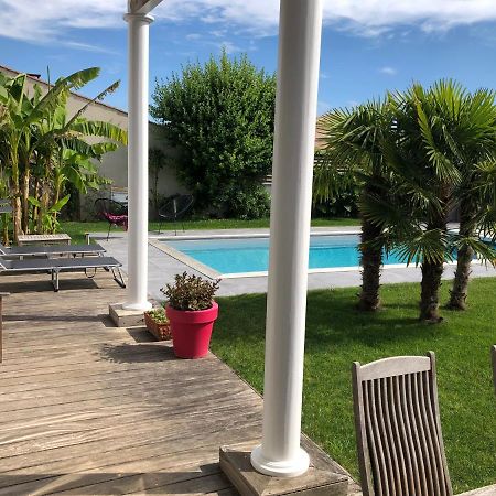 Bed and Breakfast Maison M, Chambre Privee Acces Jardin Piscine Et Jacuzzi Pres De La Rochelle Ла-Рошель Экстерьер фото